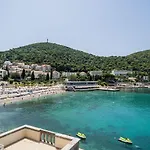Ξενοδοχείο Boutique & Wolff