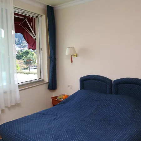 Boutique & Wolff Hotell 4*
