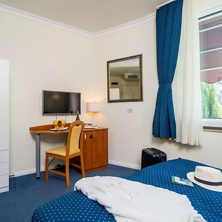 Hotel Boutique&beach Wolff 4*