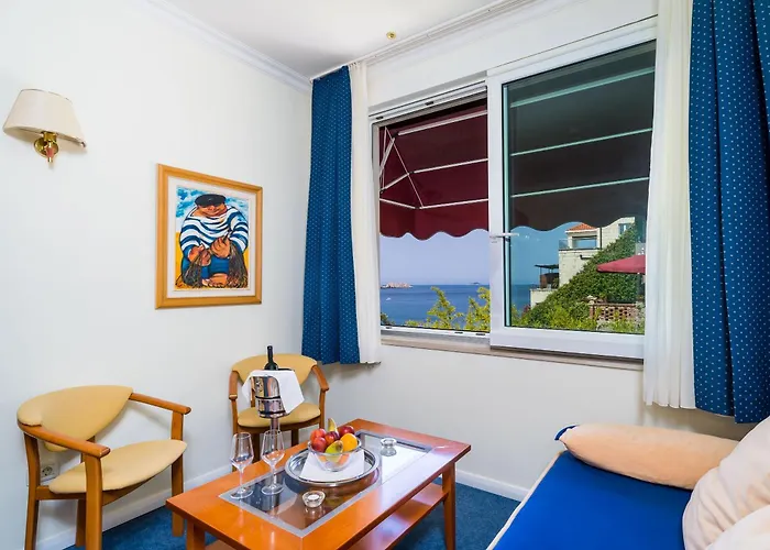 Boutique & Wolff Hotell 4*