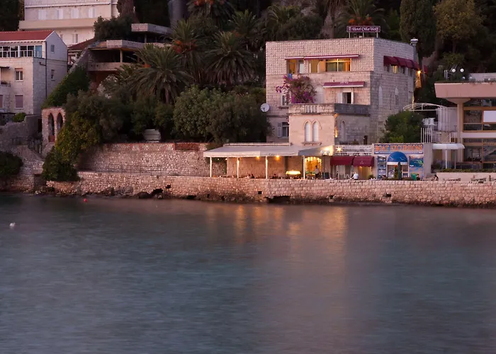 Boutique & Wolff Hotel 4*