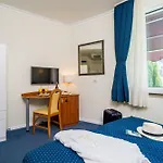 Hotel Boutique & Wolff 4*