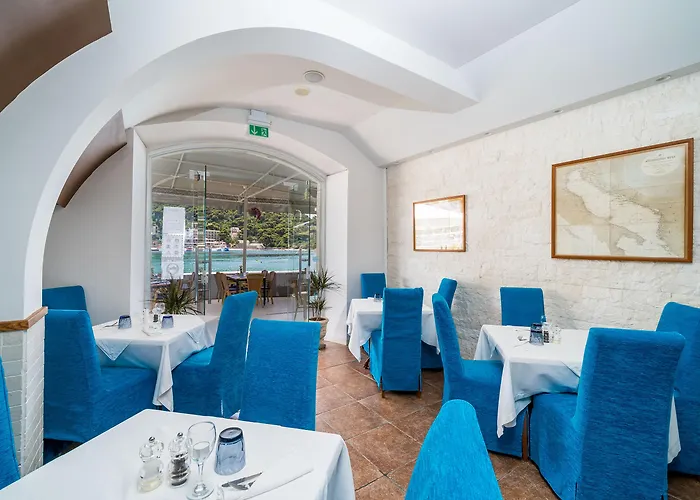 Boutique & Wolff Hotel 4*