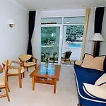Boutique & Wolff Hotel 4*